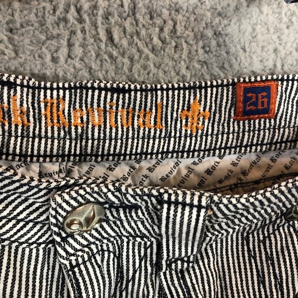 SOLDRock Revival Distressed Navy White Stripe Fleur de Lis Flap Pocket Shorts 26 - Picture 8 of 10